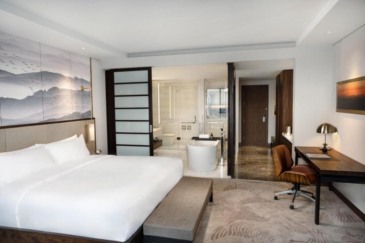 Crowne Plaza Vinh Yen City Centre By Ihg Exterior foto